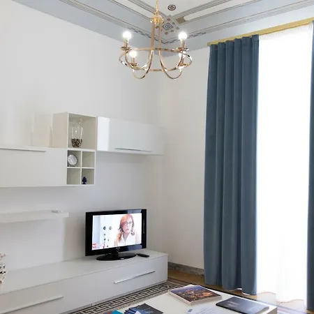 Liberty House * Сиракузы
