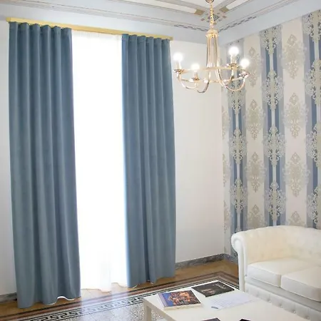 아파트 Liberty House